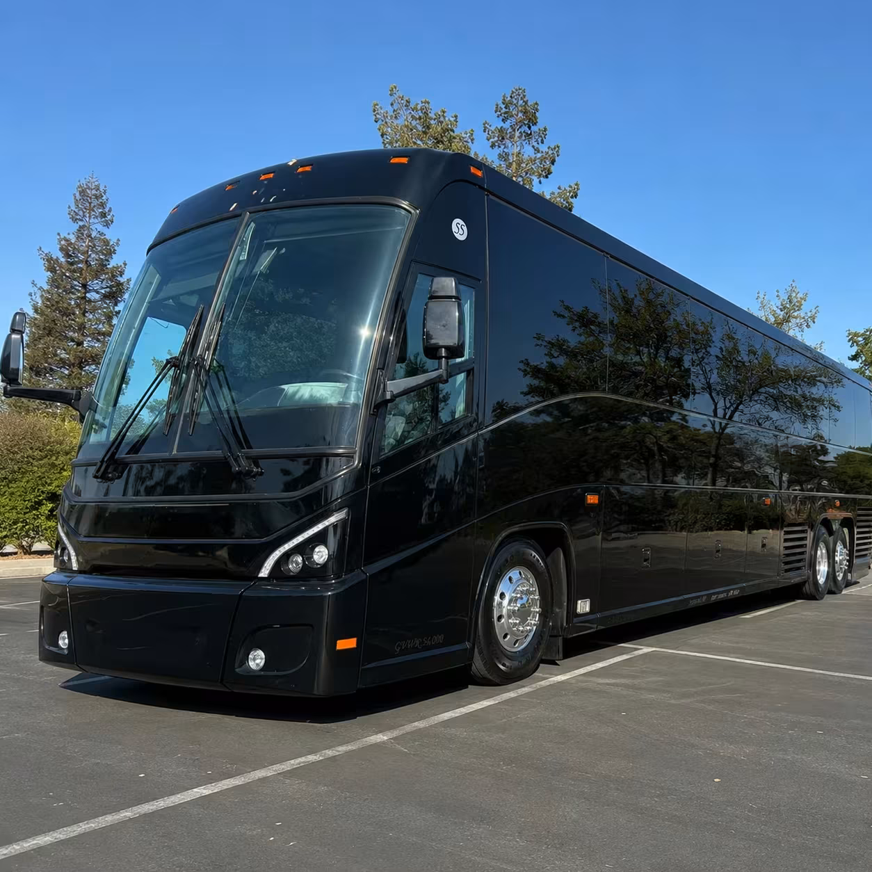 charter bus rentals for edmond high school campus tours