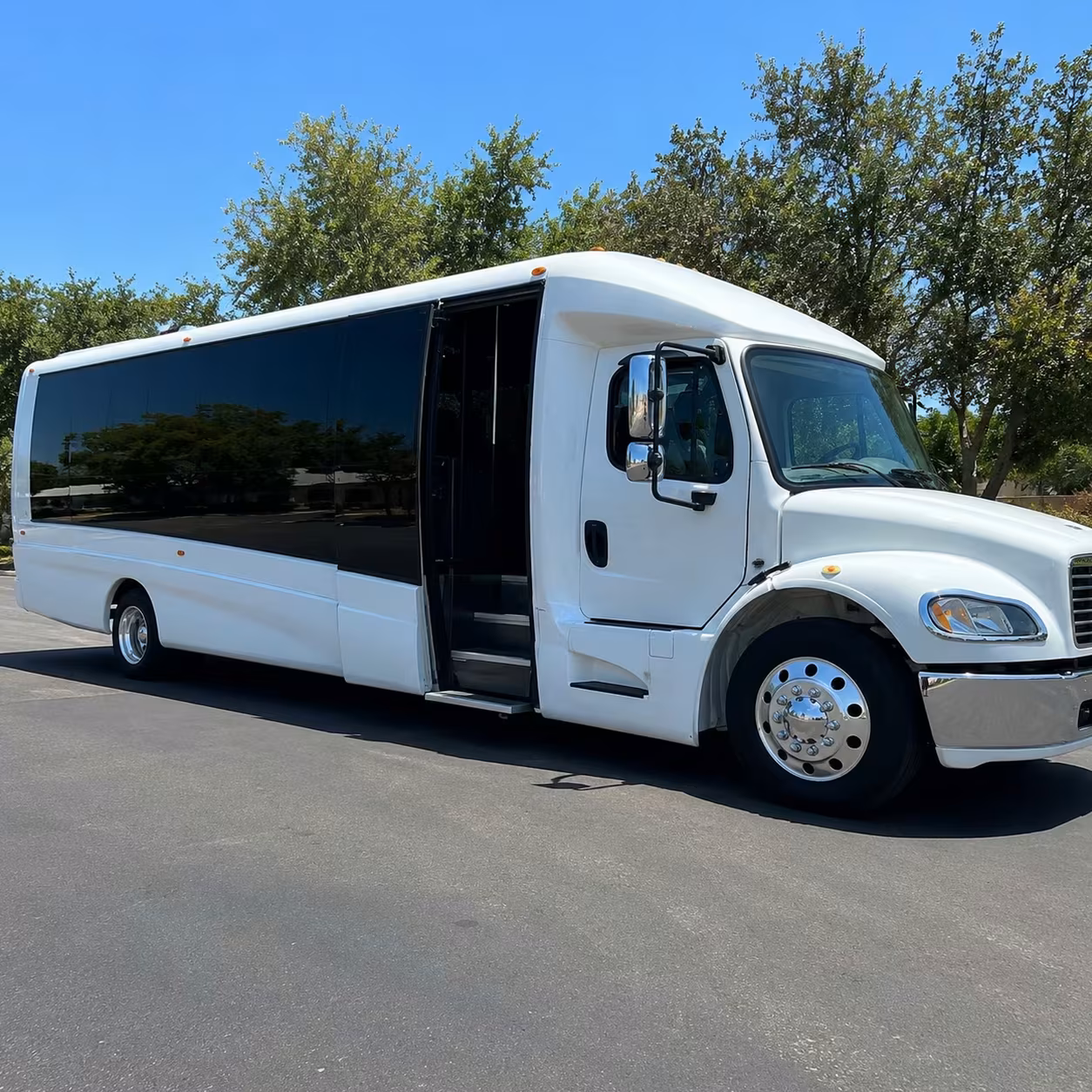 edmond 20 passenger minibus rental