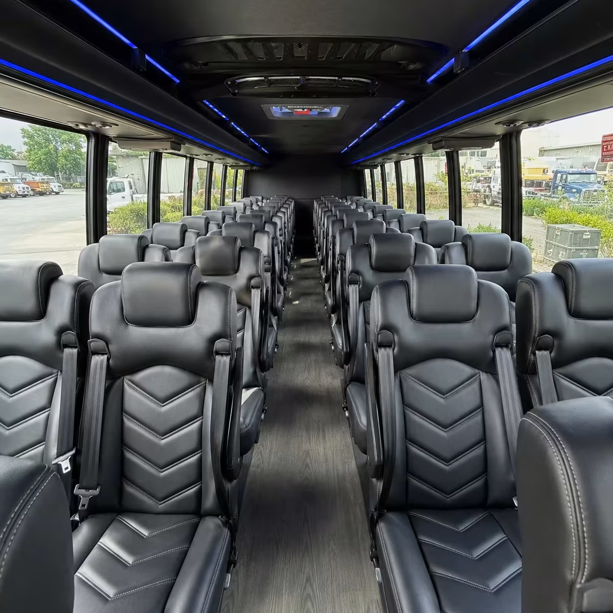 edmond 30 passenger minibus rental