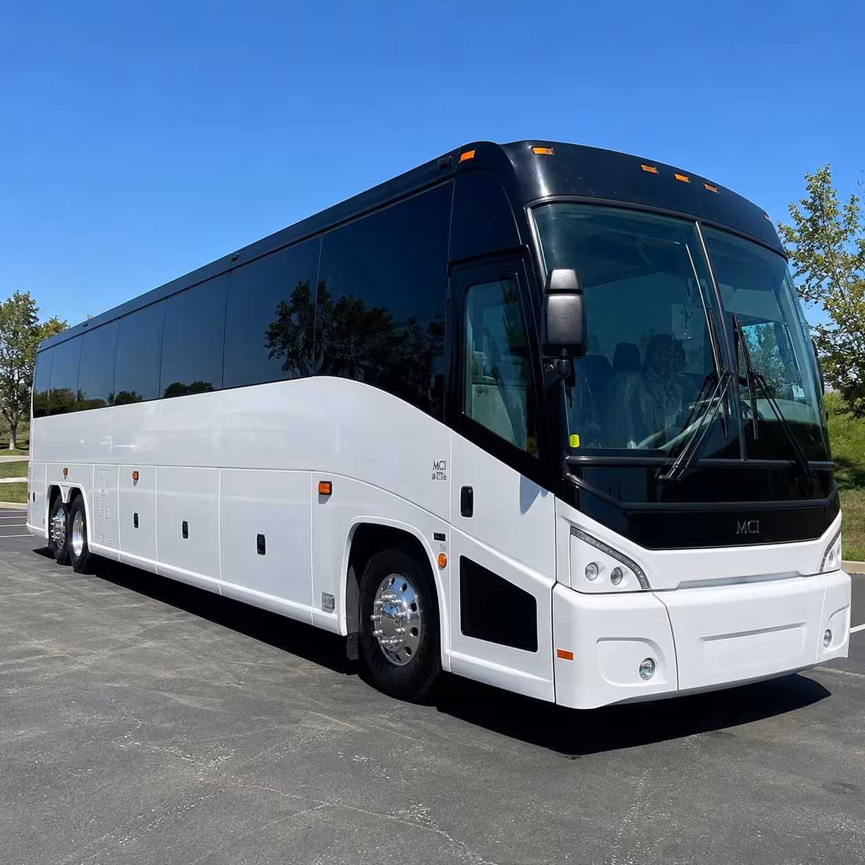 long distance bus rentals from edmond to tulsa international airport